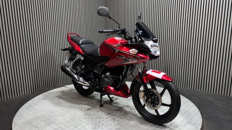 Honda CBF125 CBF125 2013 ONLY 16K 1 FORMER OWNER MOT WARRANTY 125CC 18