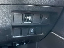 Nissan Qashqai 1.3 Qashqai N-Connecta DiG-T 5dr 53