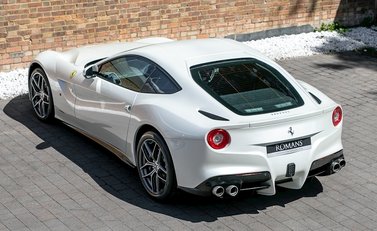 Ferrari F12 Berlinetta 9
