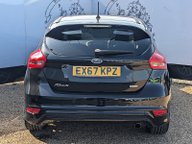 Ford Focus ST-LINE 8