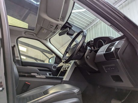 Land Rover Discovery 3.0 Discovery HSE TD6 Auto 4WD 5dr 49