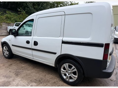 Vauxhall Combo 1.3 CDTi 1700 16v Panel Van 3dr Diesel Manual (134 g/km, 69 bhp) 17