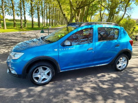 Dacia Sandero Stepway 0.9 TCe Laureate Euro 6 (s/s) 5dr 11