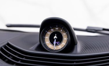 Porsche Taycan 4S Cross Turismo 19