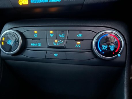 Ford Fiesta 1.0T EcoBoost Zetec Euro 6 (s/s) 3dr 21