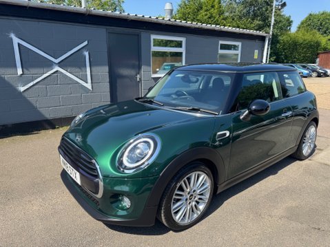 Mini Hatch COOPER AUTOMATIC 5