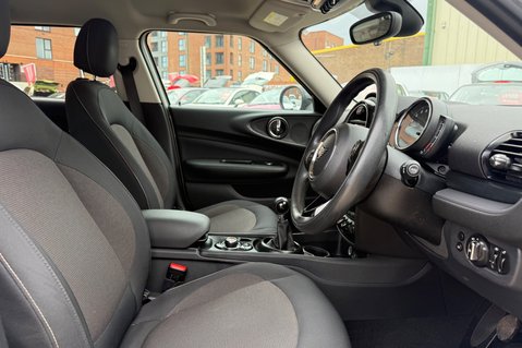 Mini Clubman COOPER CLASSIC LOOK! ONLY 24000 MILES..SAT NAV..CRUISE 18" ALLOYS 30