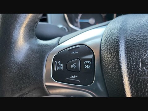 Ford Ecosport TITANIUM 17