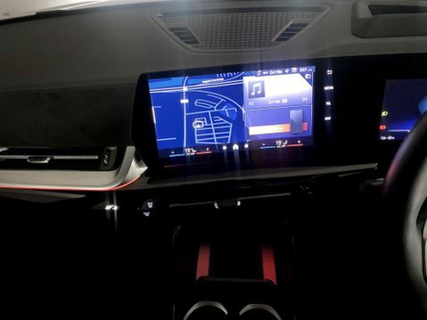 BMW iX2 20 66.5kWh M Sport SUV 5dr Electric Auto eDrive (11kW Charger) (204 ps) 1 O 17