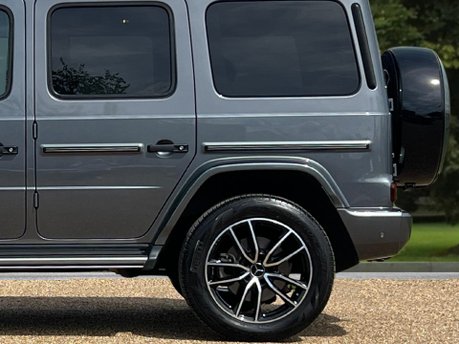 Mercedes-Benz G Series G 400 D 4MATIC AMG LINE PREMIUM PLUS 10