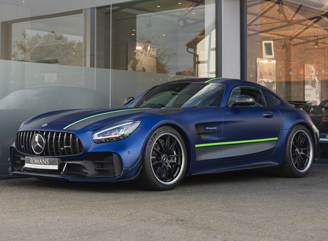 Mercedes-Benz AMG GT R PRO 2