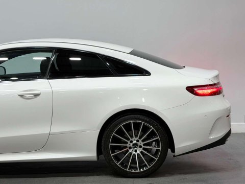 Mercedes-Benz E Class 2.0 E300 GPF AMG Line Coupe 2dr Petrol G-Tronic+ Euro 6 (s/s) (245 ps) 18