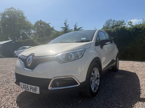 Renault Captur 0.9 TCe ENERGY Dynamique Nav SUV 5dr Petrol Manual Euro 6 (s/s) (90 ps) 4