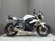 Triumph Street Triple 2013 ONLY 19K, QUICKSHIFTER, ARROW PIPE, NEW MOT 1