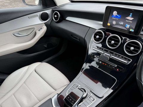 Mercedes-Benz C Class 2.0 C200 Sport Auto 4dr 19