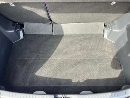 Toyota Yaris 1.5 Yaris Icon HEV CVT 5dr 64