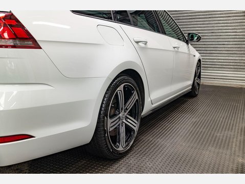 Volkswagen Golf 2.0 TSI R DSG 4Motion Euro 6 (s/s) 5dr 66