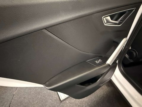 Audi Q2 1.0 Q2 Sport 30 TFSI Semi-Auto 5dr 44
