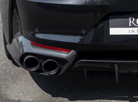 Ferrari 812 Superfast 30