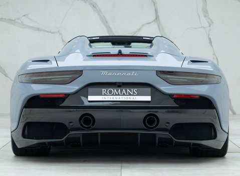 Maserati MC20 Cielo 11