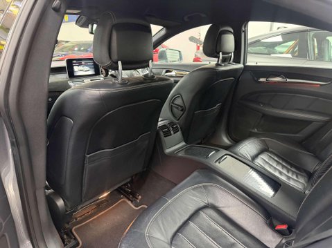 Mercedes-Benz CLS 2.1 CLS220d AMG Line Coupe 4dr Diesel G-Tronic+ Euro 6 (s/s) (177 ps) 33