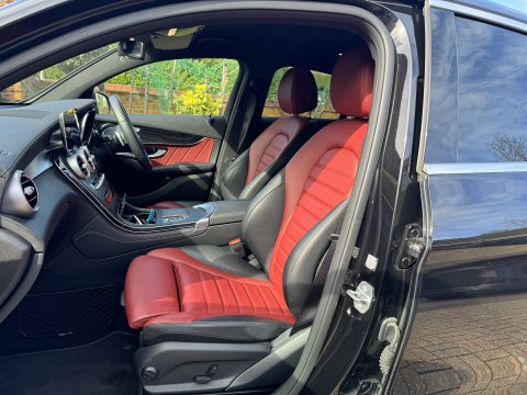 Mercedes-Benz GLC Coupe GLC300 PREMIUM PLUS 8