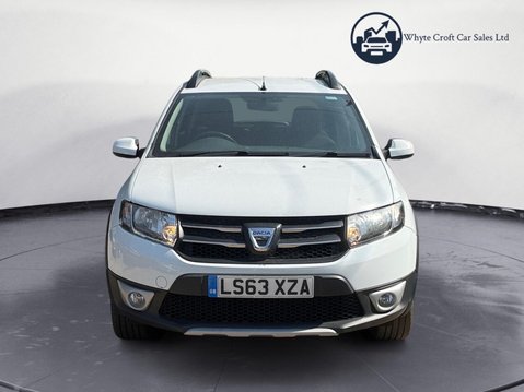 Dacia Sandero Stepway 0.9 TCe Laureate Euro 5 5dr 3