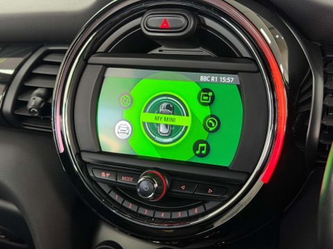 Mini Convertible 1.5 Cooper Convertible 2dr Petrol Steptronic Euro 6 (s/s) (136 ps) 52