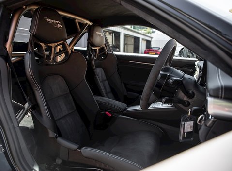 Porsche 911 (991.2) GT3 RS Weissach 12