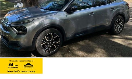 Citroen C4 X e-C4 X Shine + 4dr