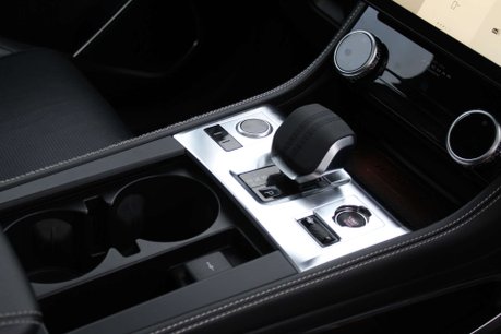 Jaguar F-Pace 2.0 F-Pace R-Dynamic Black D MHEV AWD Auto 4WD 5dr 6