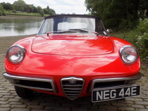 Alfa Romeo Spider 1600 Duetto 44