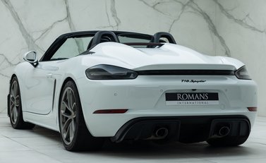 Porsche 718 SPYDER 13