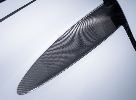 McLaren 720S Performance 38