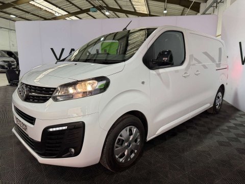 Vauxhall Vivaro 1.5 Vivaro F2700 Sportive S/S 6