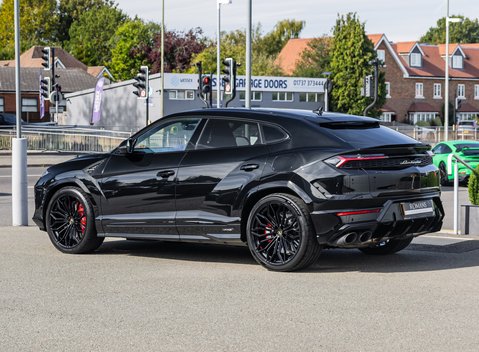 Lamborghini Urus SE 3