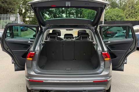 Volkswagen Tiguan SEL TSI BMT 4MOTION DSG - PANROOF - CARPLAY - FULL SERVICE HISTORY 18