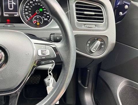 Volkswagen Golf 1.5 Golf Match Edition TSi Evo Semi-Auto 5dr 27
