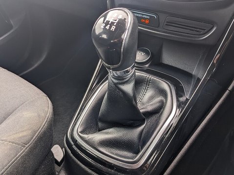 Ford B-Max ZETEC 28
