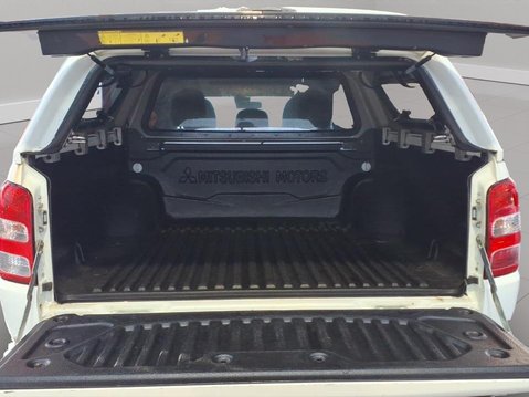 Mitsubishi L200 2.4 DI-D DC Warrior Auto 4WD Euro 5 4dr 10