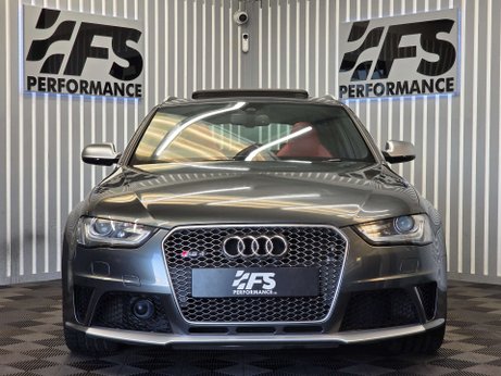 Audi RS4 4.2 FSI V8 Estate 5dr Petrol S Tronic quattro Euro 5 (450 ps) 32
