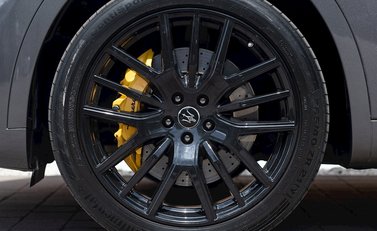 Maserati Levante S GranSport 10