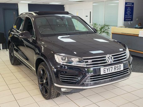 Volkswagen Touareg 3.0 TDI V6 BlueMotion Tech R-Line Plus Tiptronic 4WD Euro 6 (s/s) 5dr
