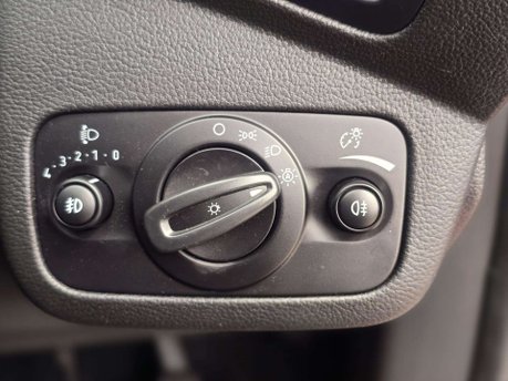 Ford Kuga 2.0 TDCi Titanium SUV 5dr Diesel Powershift AWD Euro 6 (s/s) (180 ps) 23