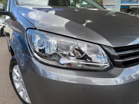 Volkswagen Touran 1.2 TSI BlueMotion Tech S Euro 5 5dr 32