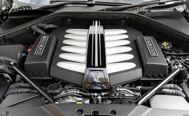 Rolls-Royce Dawn 28