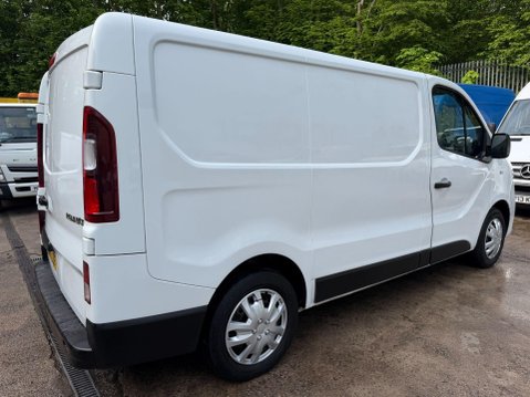 Renault Trafic 1.6 dCi 27 Business+ Panel Van 5dr Diesel Manual SWB Standard Roof Euro 6 ( 22