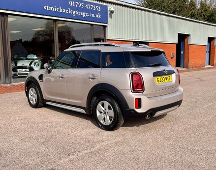 Mini Countryman 1.5 Countryman Cooper Classic Auto 5dr 9