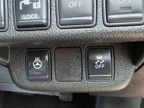 Nissan LEAF 30kWh Tekna Auto 5dr 17