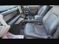 Land Rover Defender HSE MHEV 17